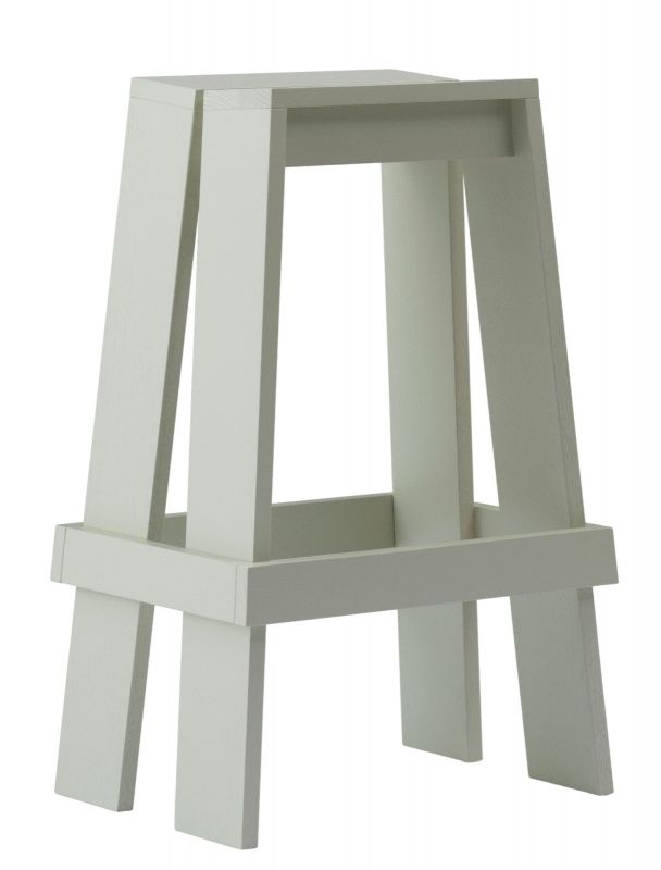 Heller, moderner Barhocker "Let Barstool" von Normann Copenhagen, Höhe 75 cm, für Küche oder Bar.